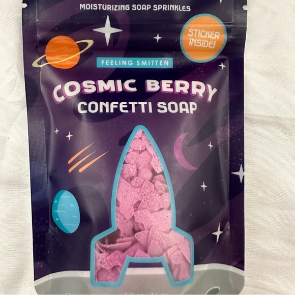 Feeling Smitten Cosmic Berry Confetti Soap 1.2 oz New Sealed - Picture 3 of 4